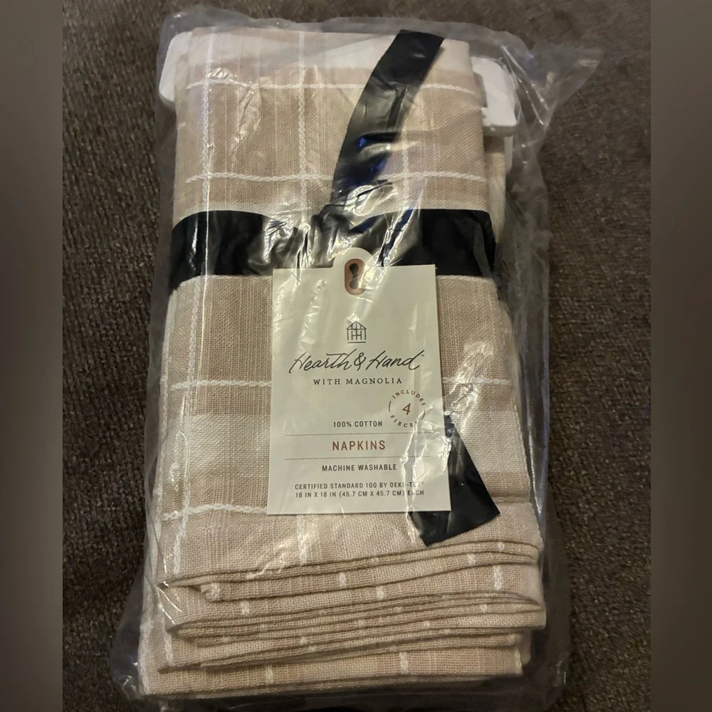 Hearth & Hand with Magnolia Cotton Napkins New W Tags Set of 4